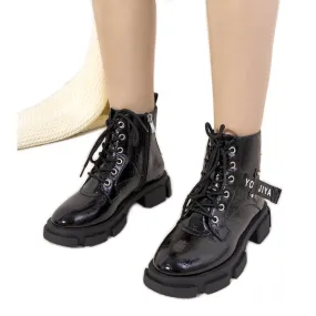 Bottines Turner en cuir verni noir le noir